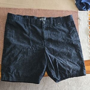 Hurley Men's Dark Patterned Shorts